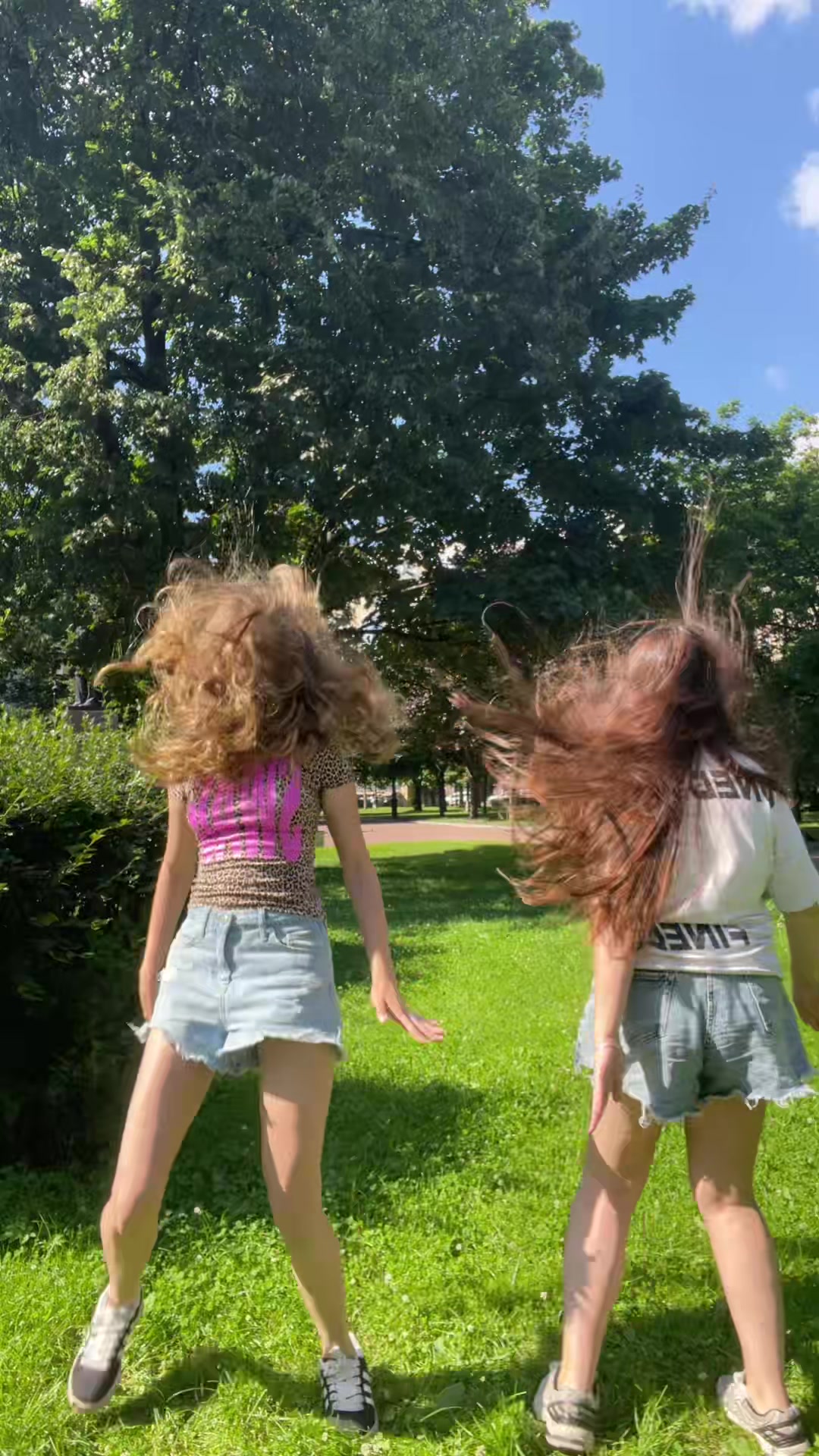 @сонечка я@
