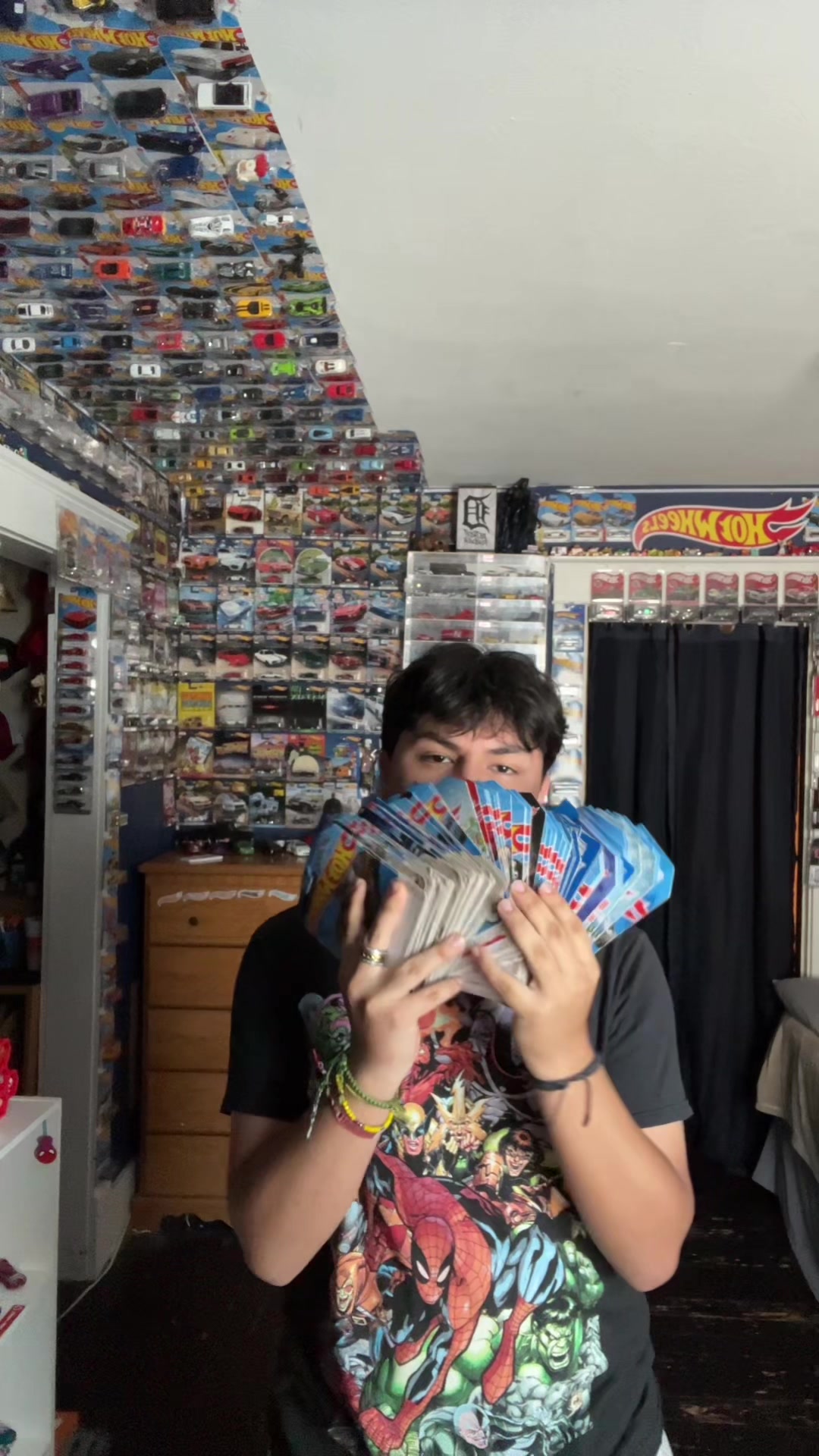 @Hotwheels•Eloyb