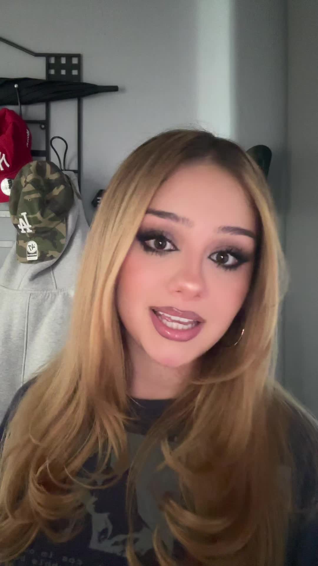 @notalejandra