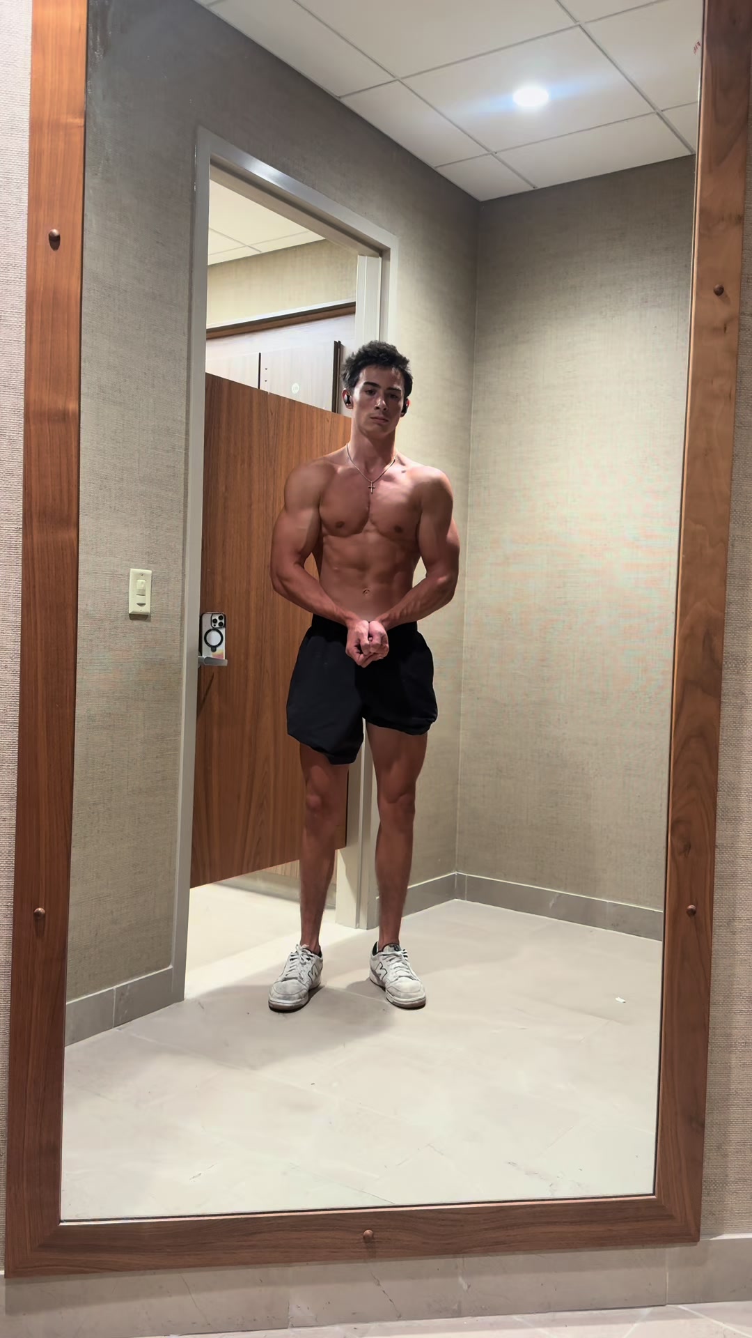 @Ethanissmall