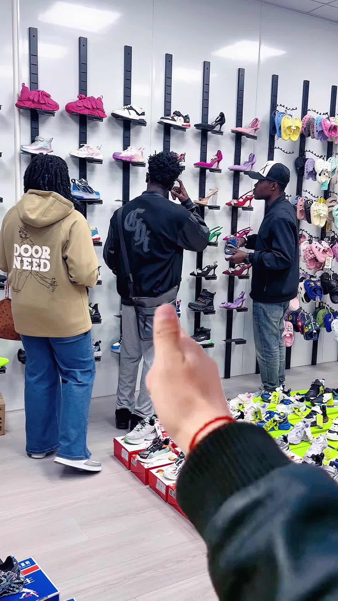 @stockshoesmia