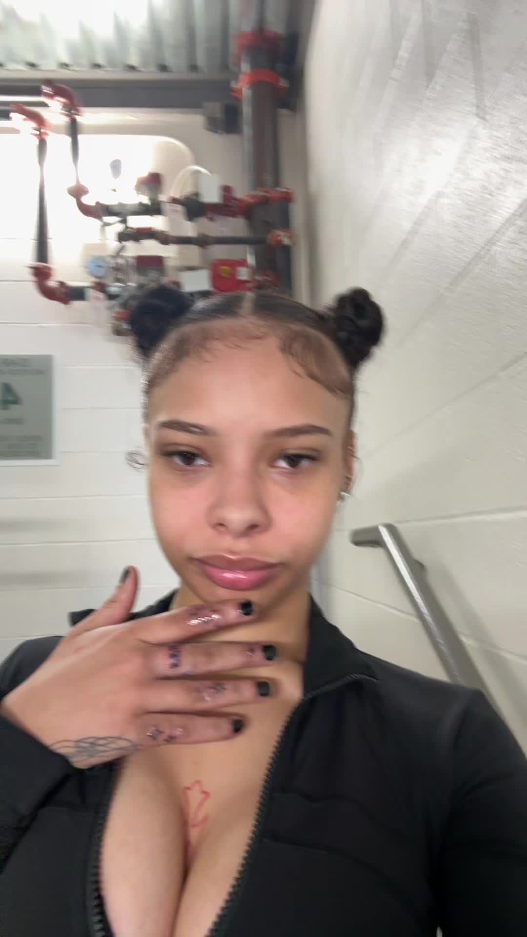 @alaisaam