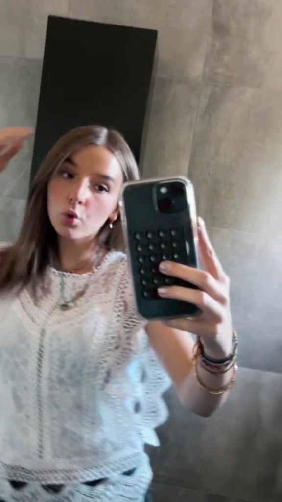 @Ma&euml;va_papp