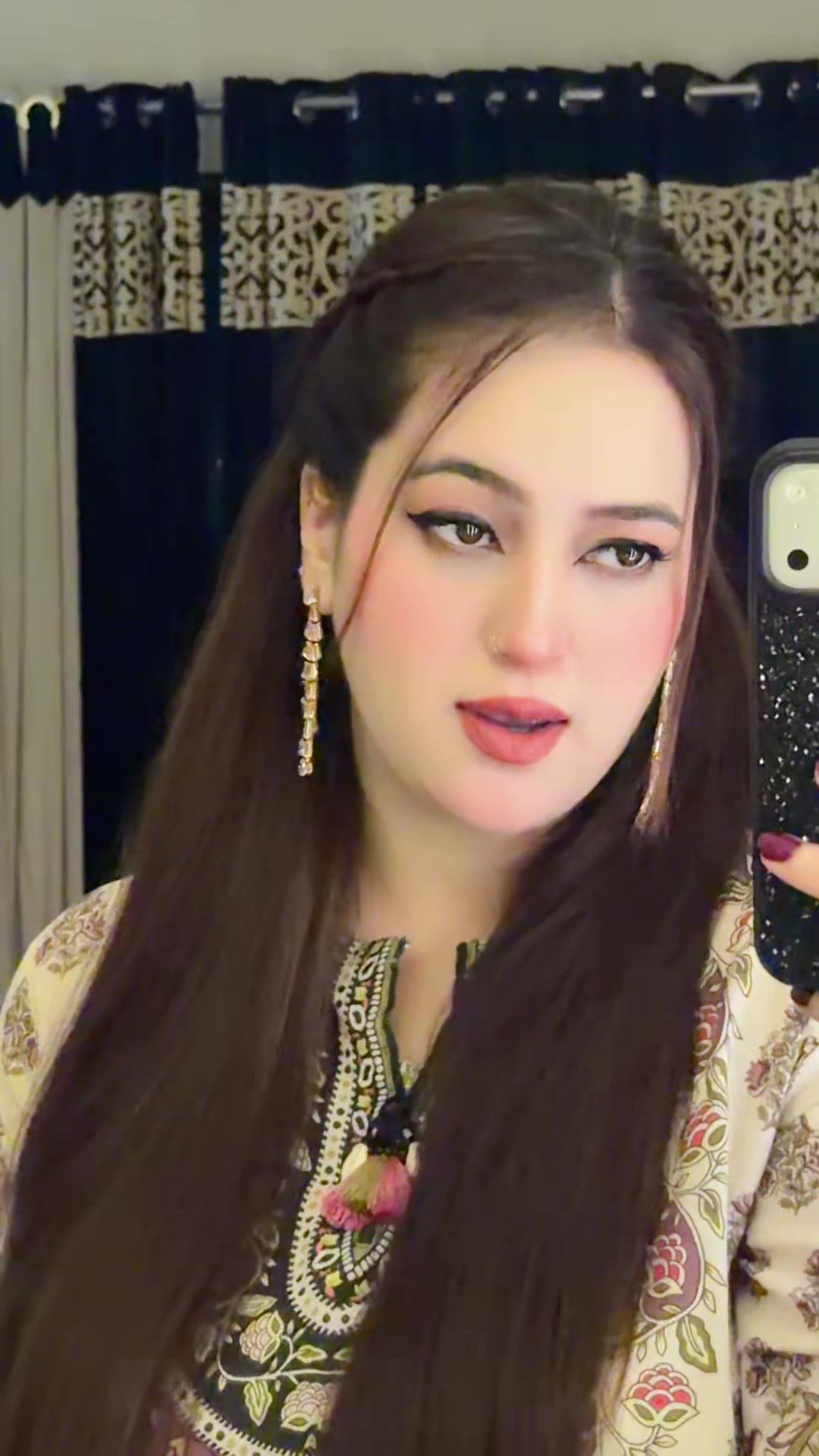 @ZARA SAEED &hearts;️