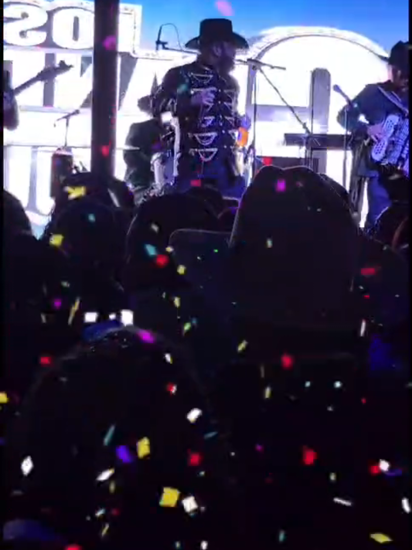 @Los Grandes De Tijuana