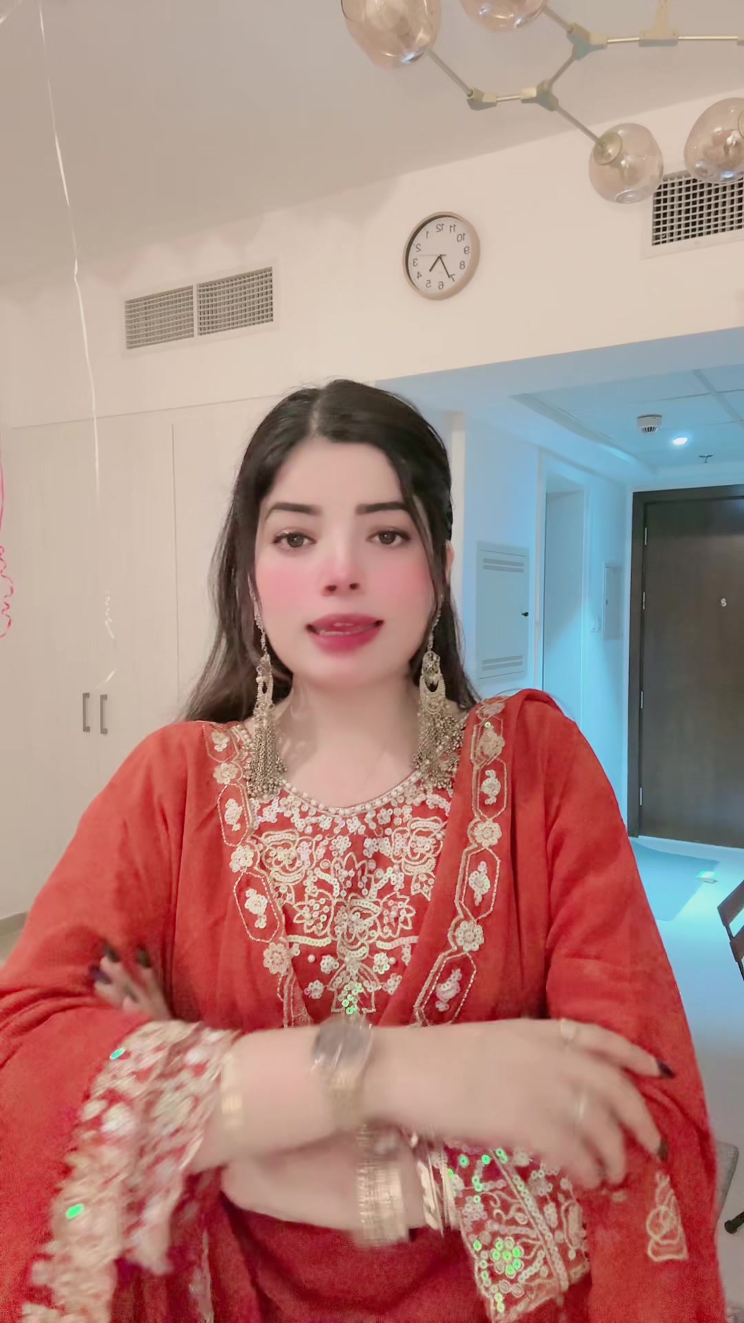 @Ayesha 🇮🇳🇨🇦