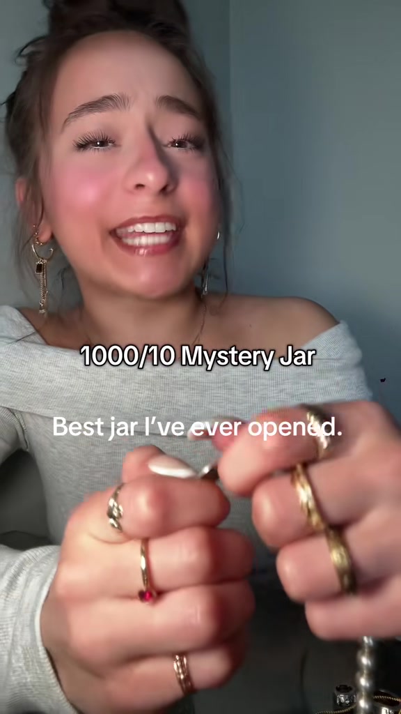 @Bella