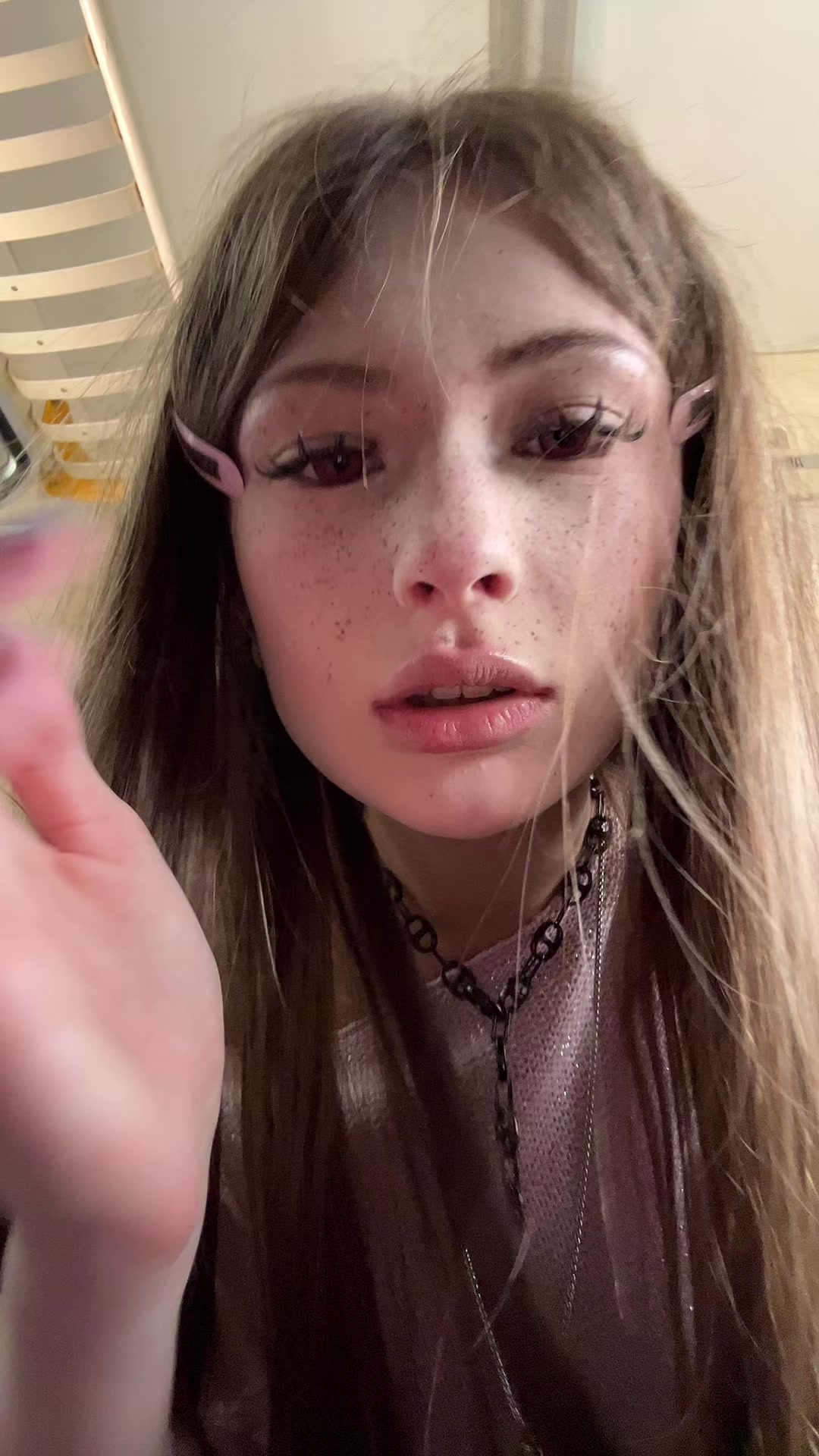 @элинотси