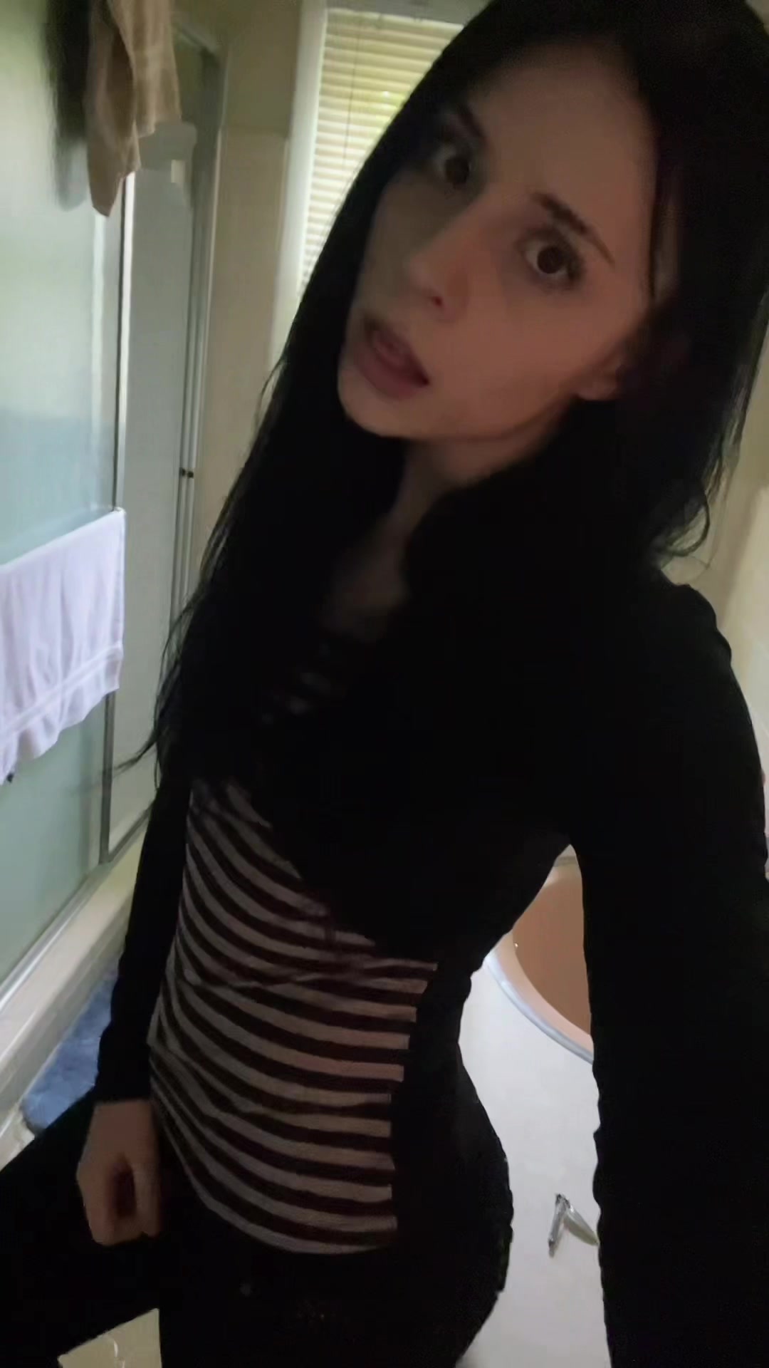 @✱