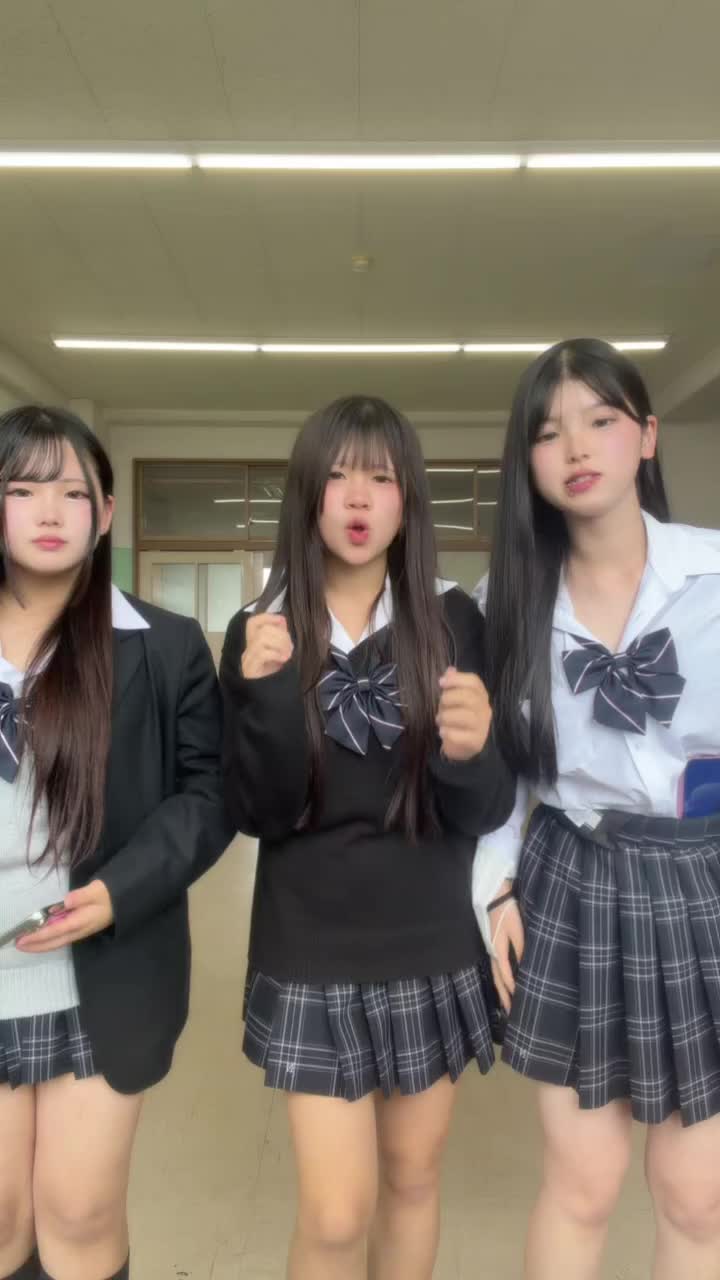 @ひな