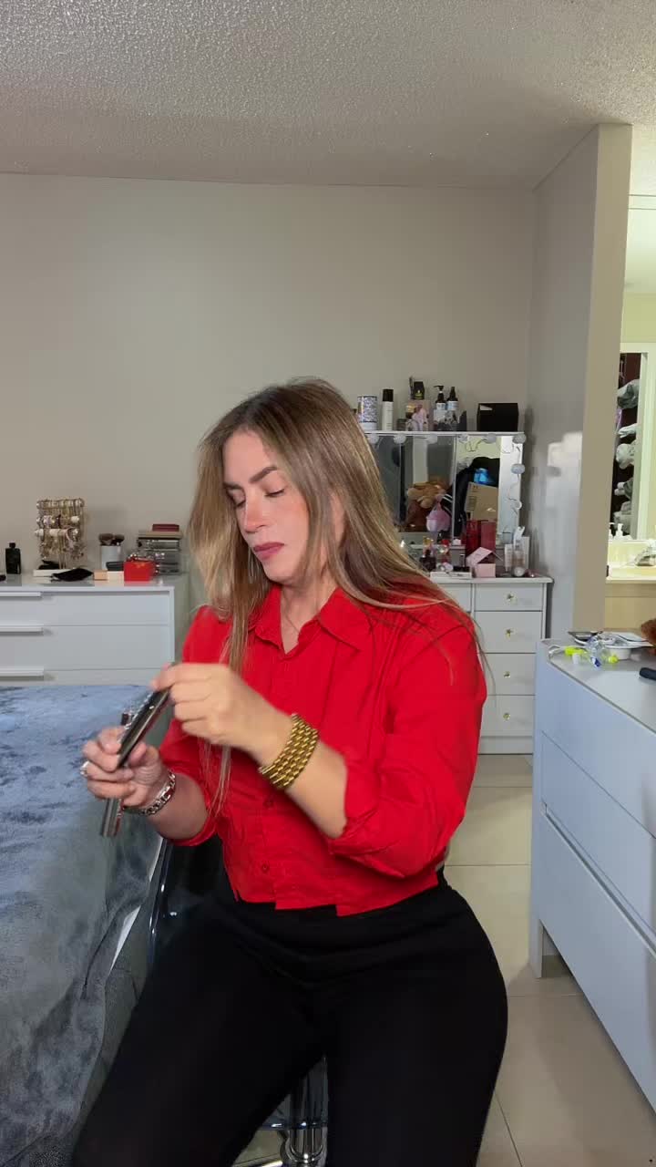 @Laura