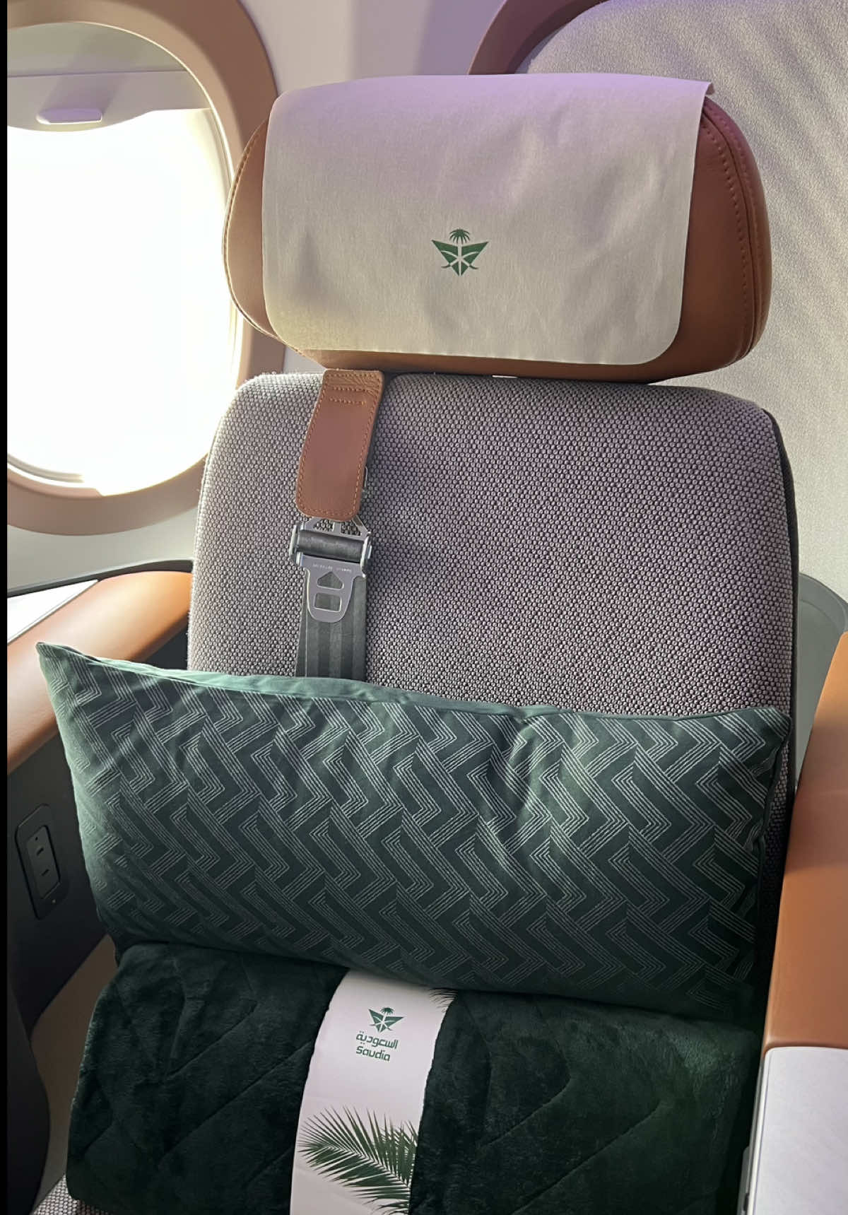 @عثمان  الملحم ✈️💳
