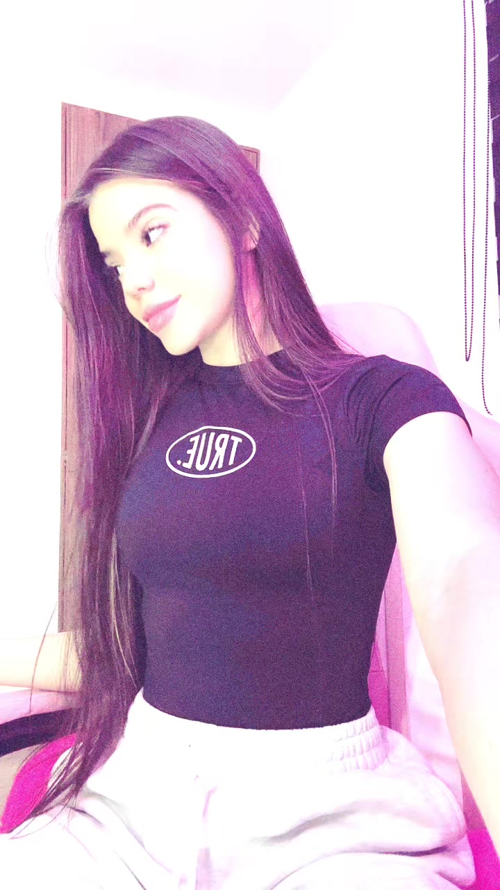 @Aleziatv🦖