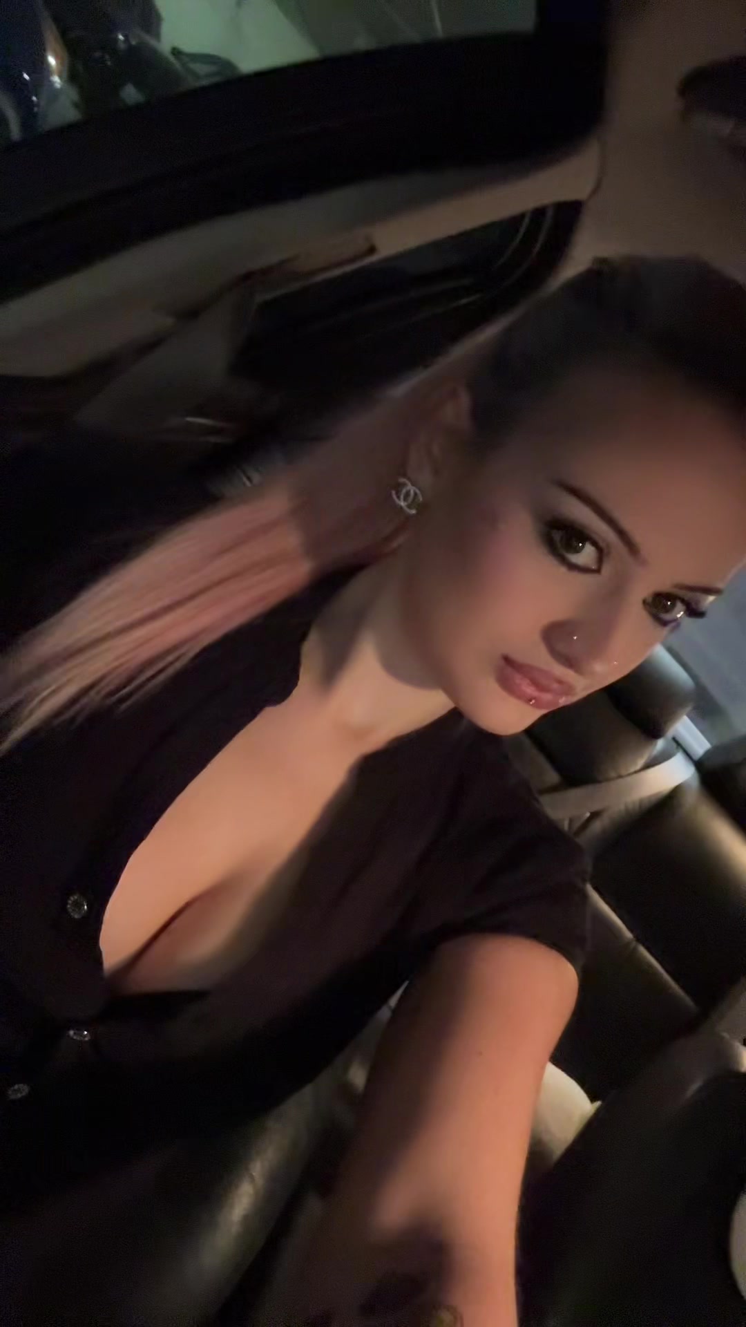 @elionathequeen_