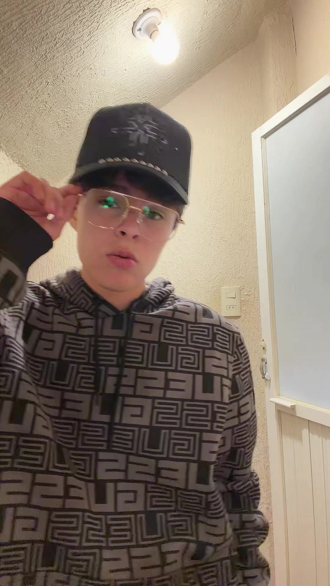 @👦🏻⚡️