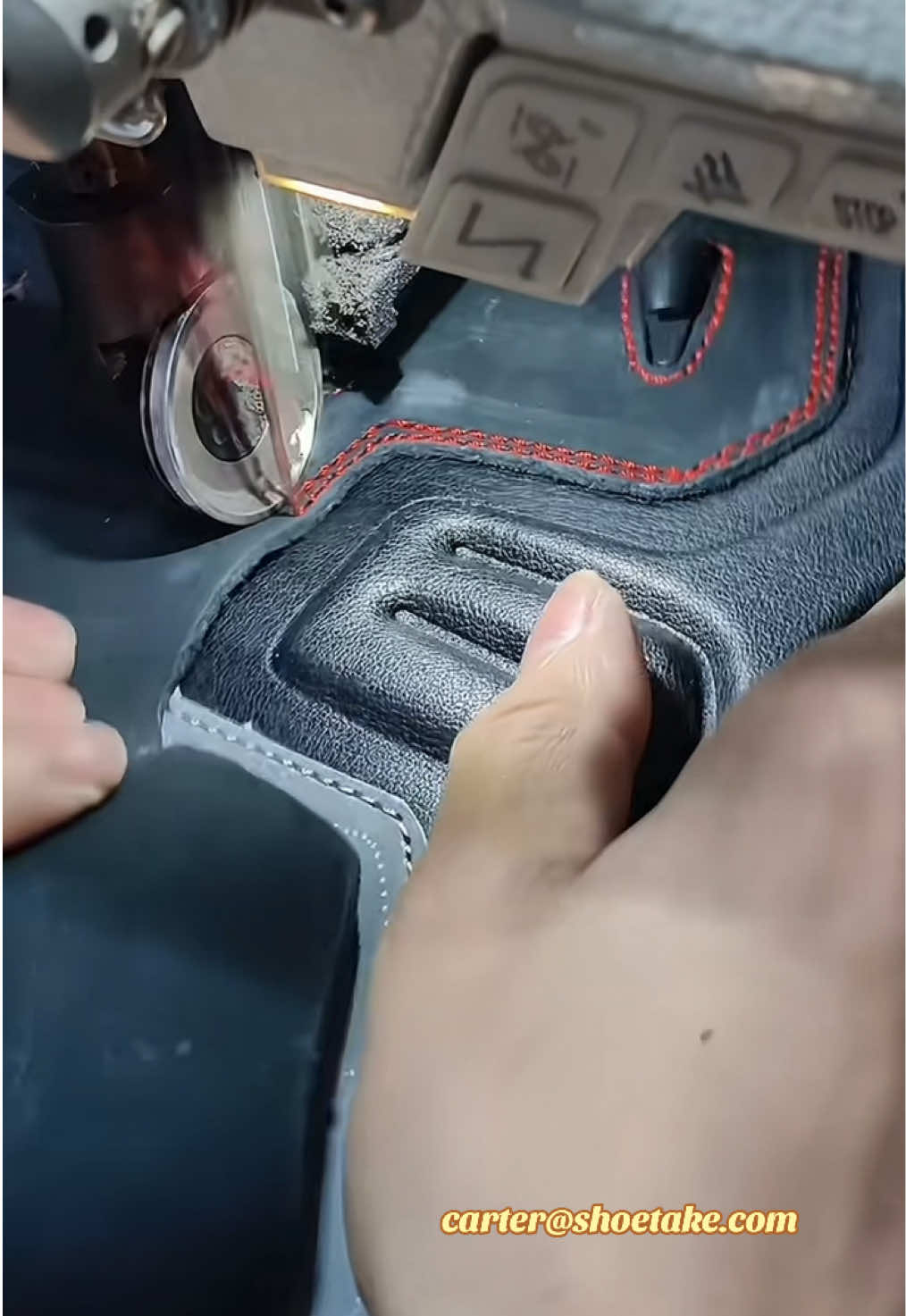 @SHOETAKE