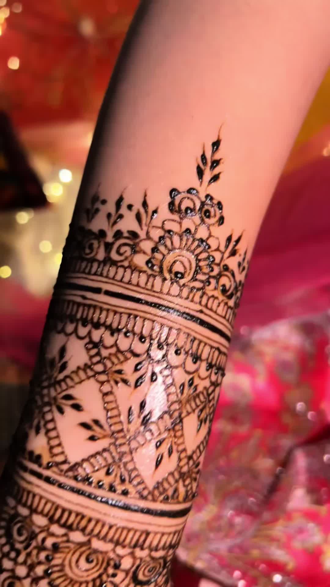 @Hennabyaroosa