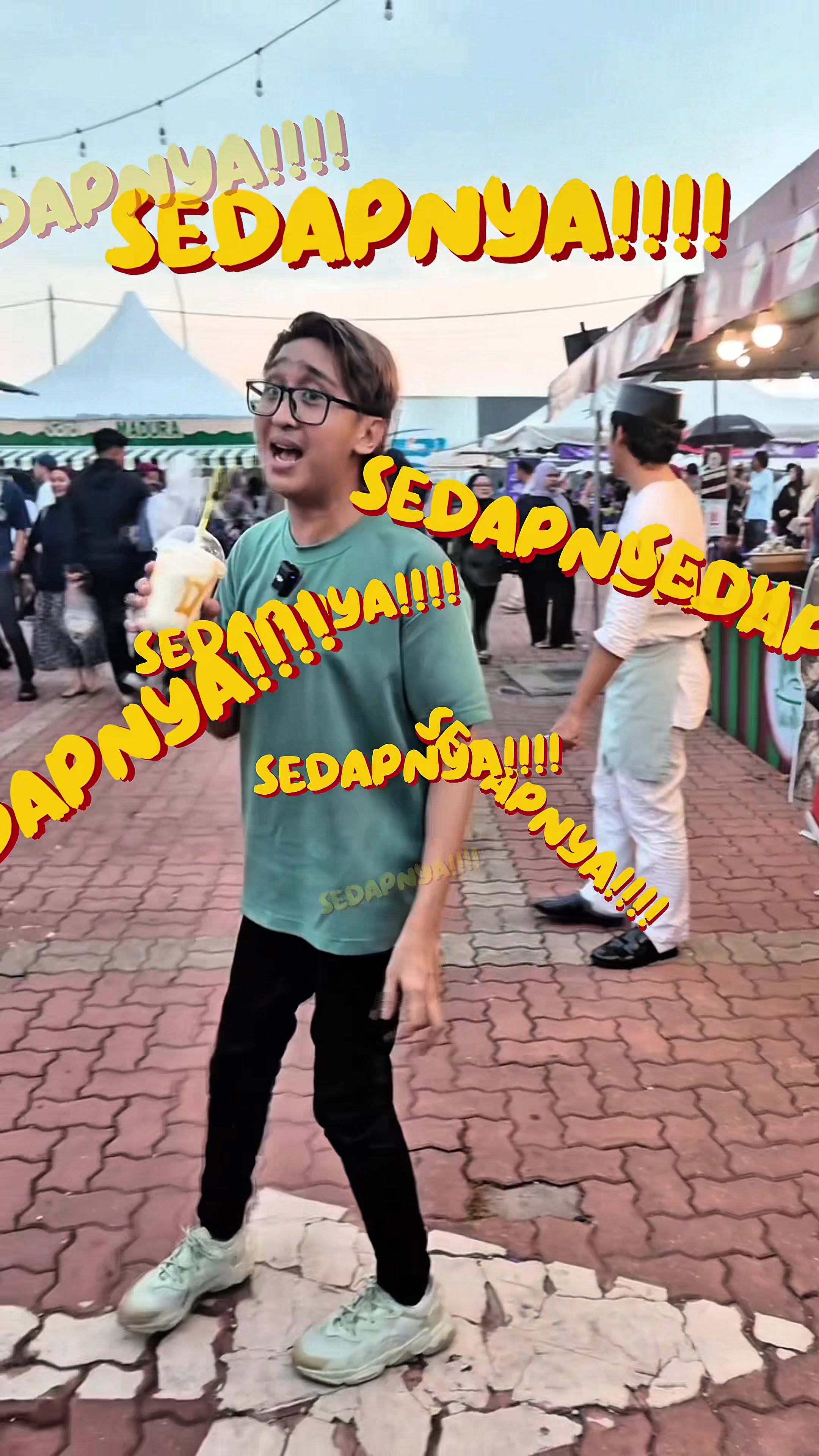 @Apom Yang Menekan