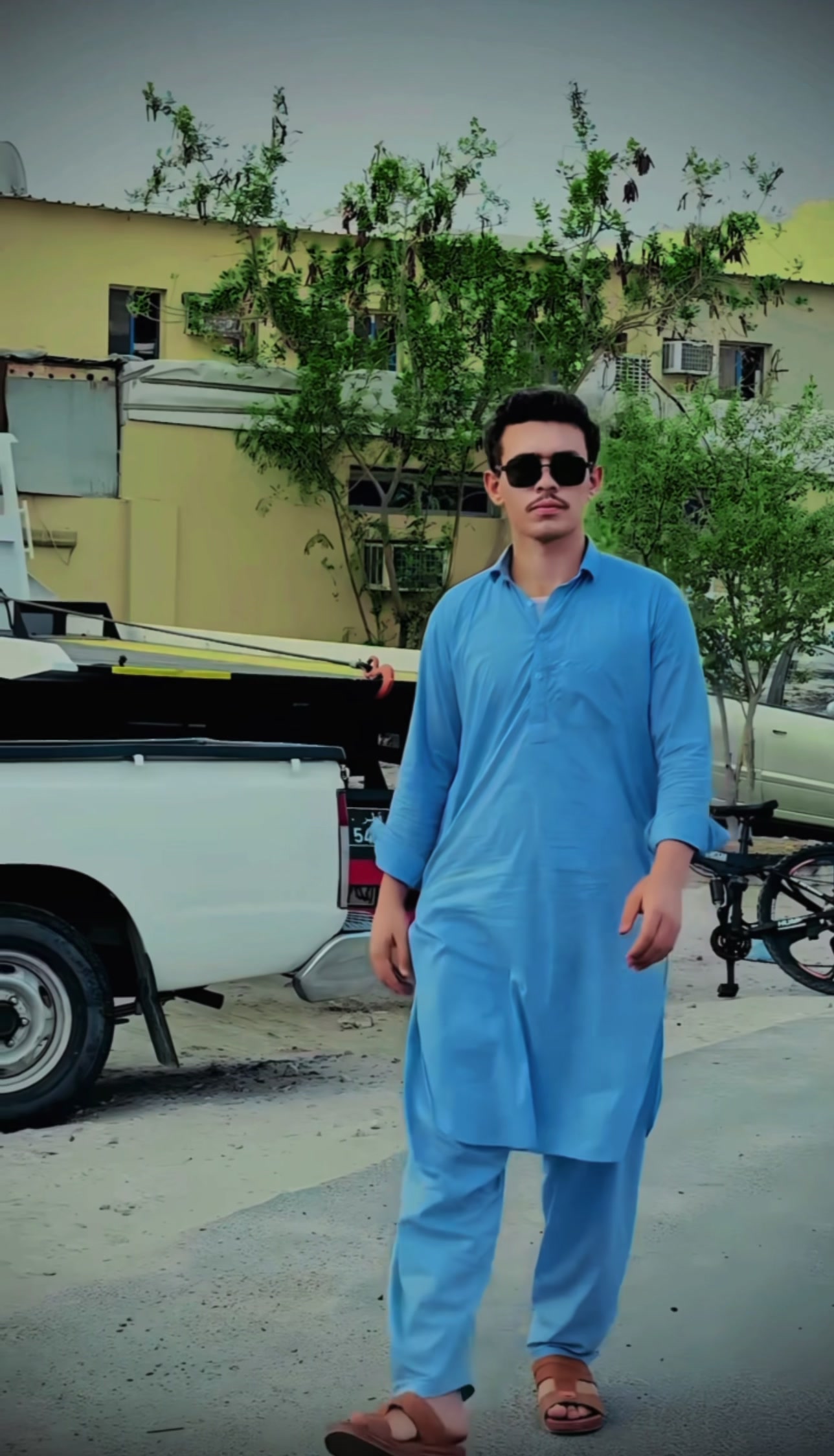 @💸🇶🇦𝐀𝐙𝐈𝐙 𝐆𝐔𝐑𝐔💸313