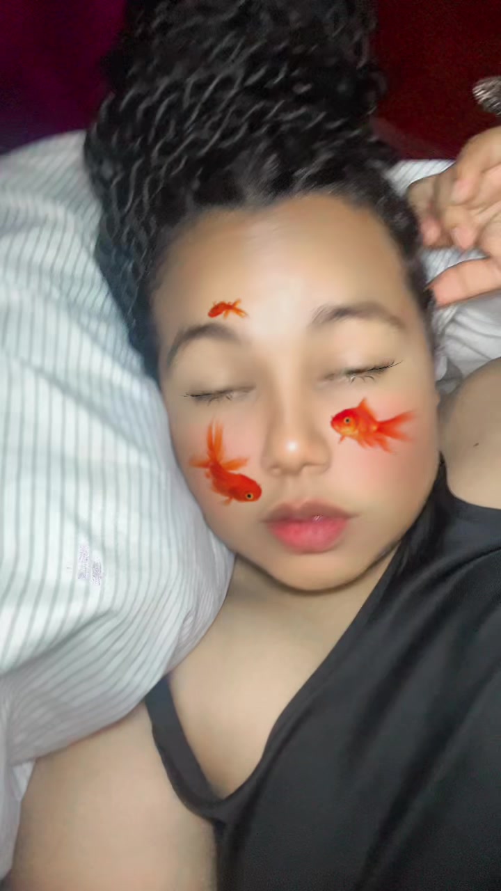 @IntrovertRiri♡