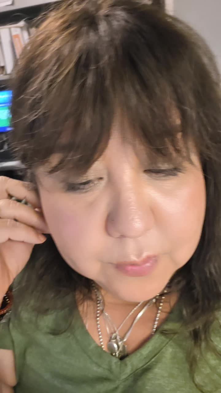 @GeeViv9