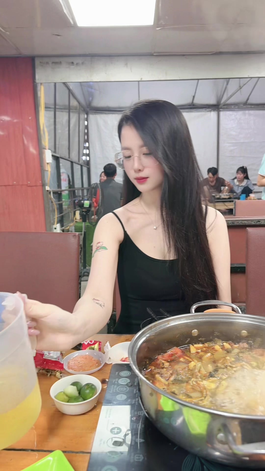 @H&agrave; Lee 🤍