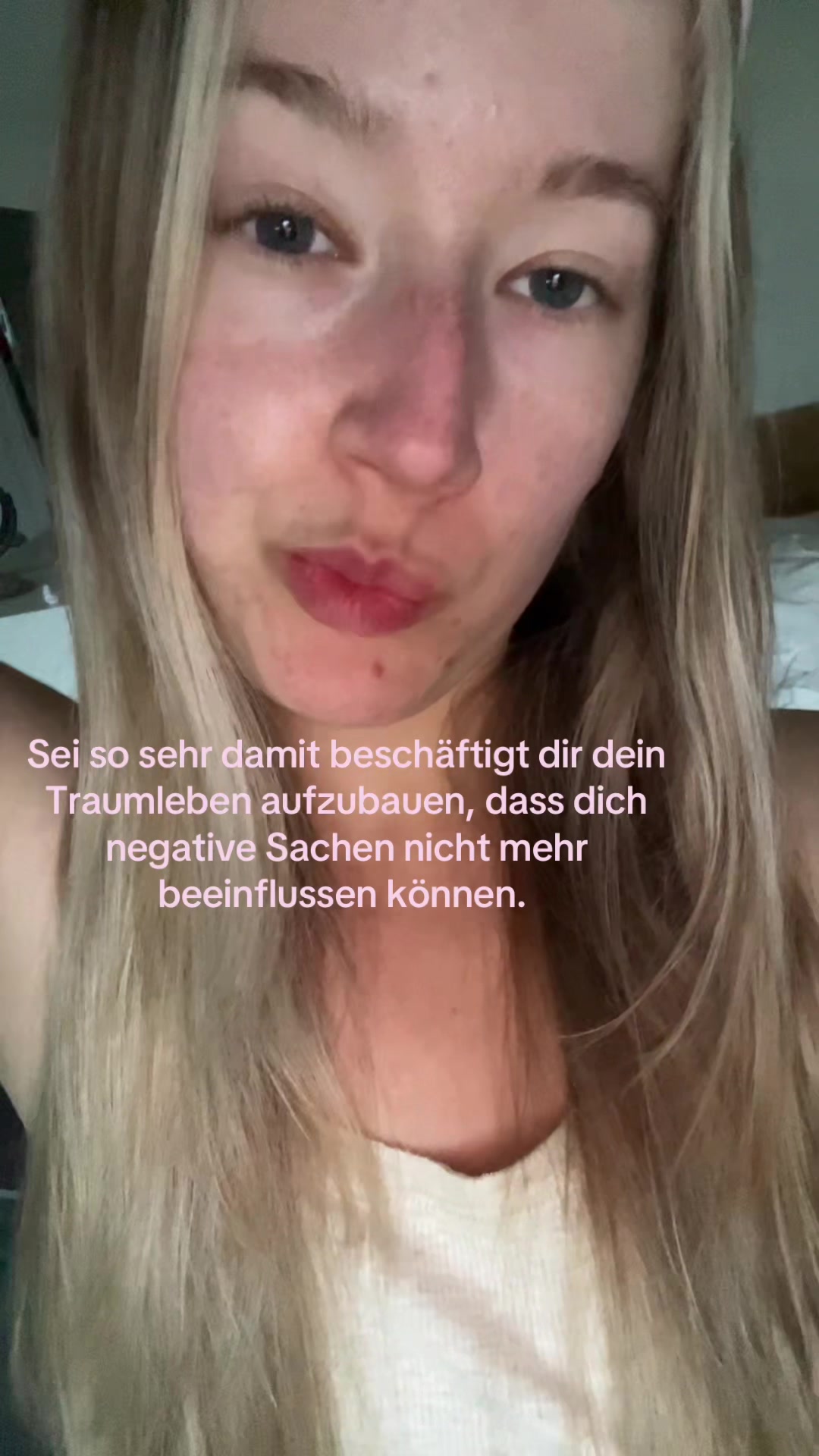 @Elina