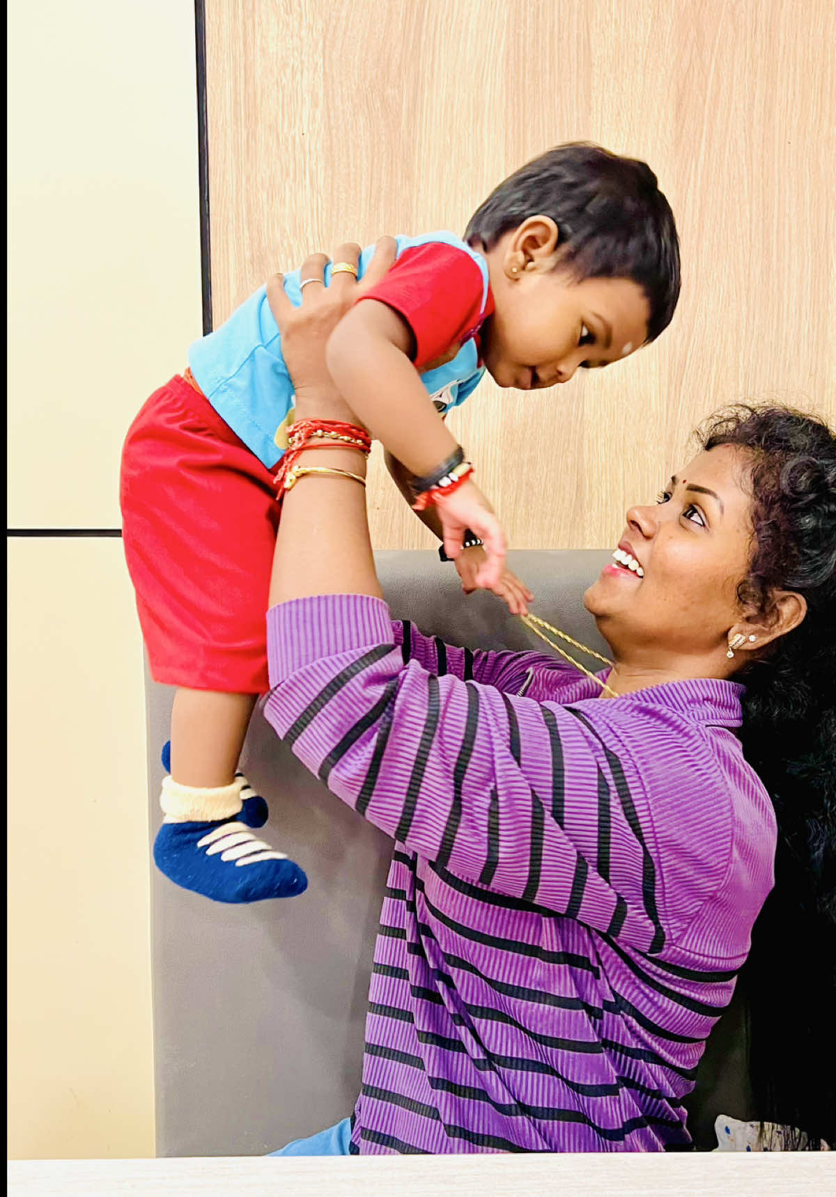 @யாழினி