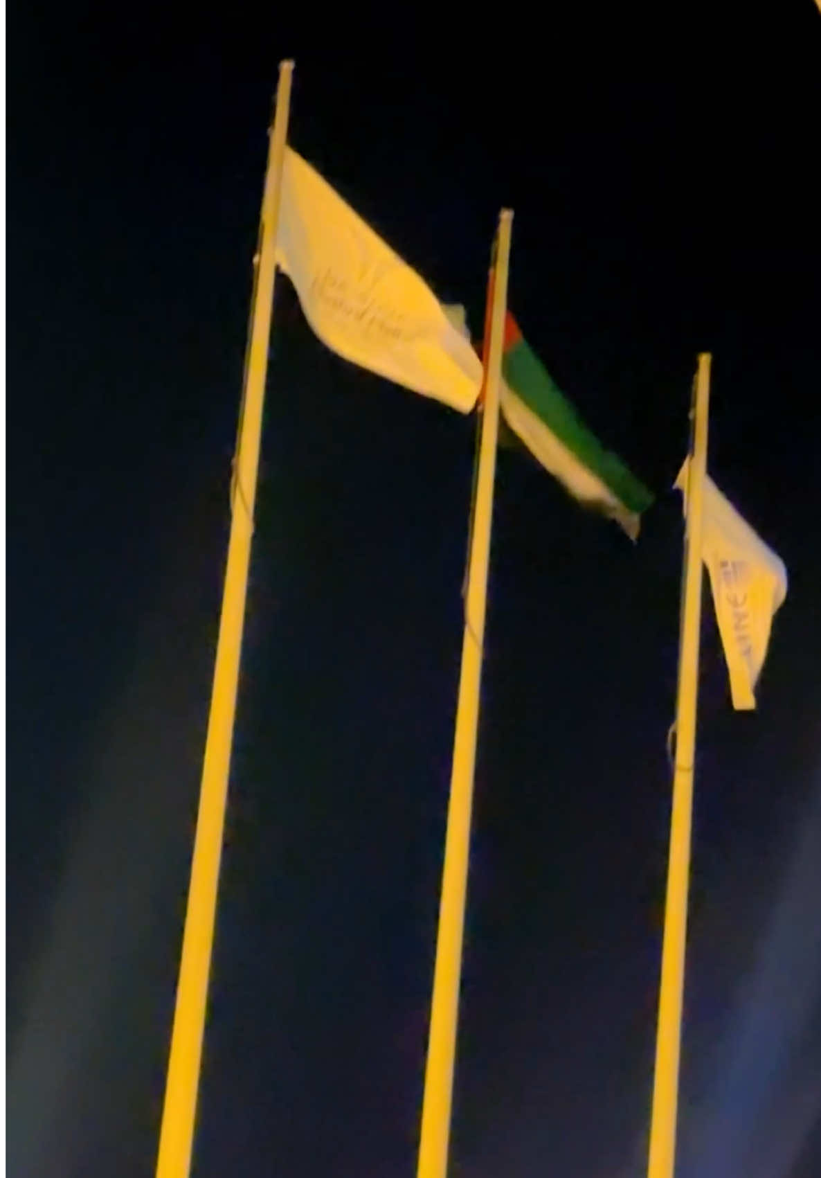@ムꪖꪗ Kꪖꪗ 🚩シ