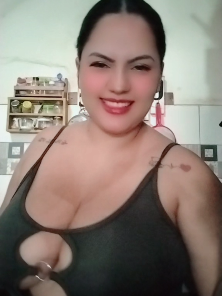 @Kerlly Correa✨️💋