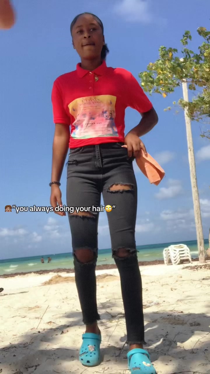 @Pebblès🩵🧞♂️