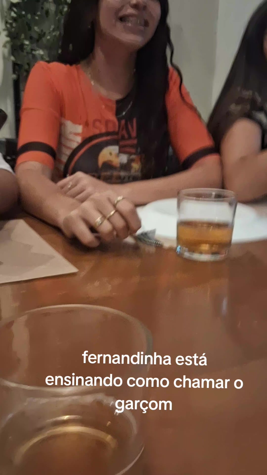 @oq a fernandinha tá fazendo??