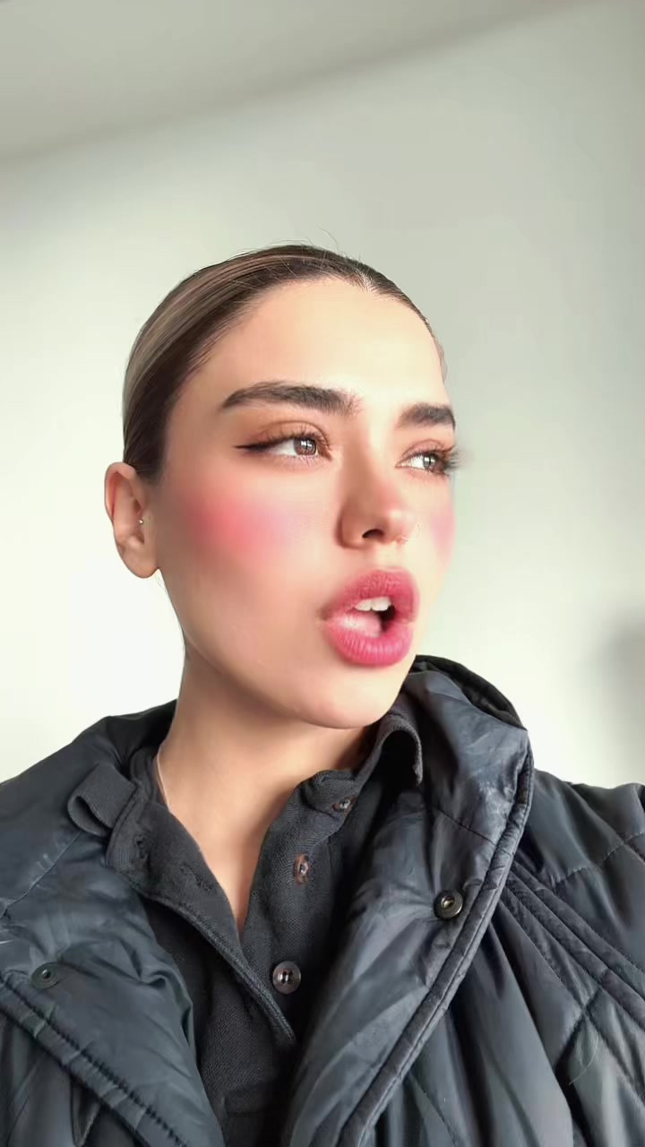 @Atenaa💕💕
