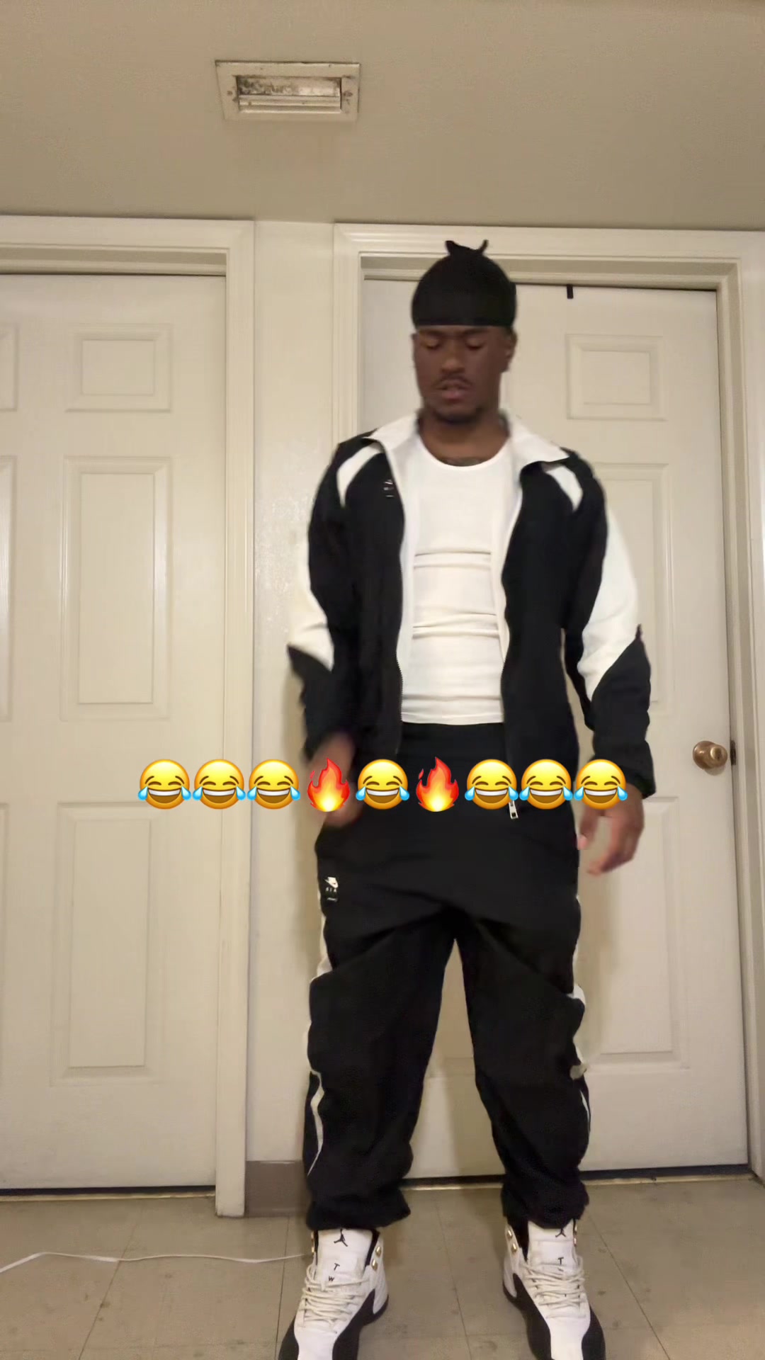 @Laarayy