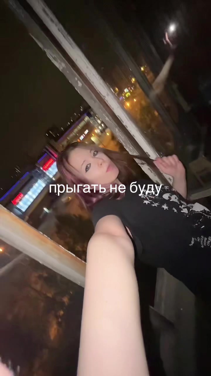 @xeuqシ