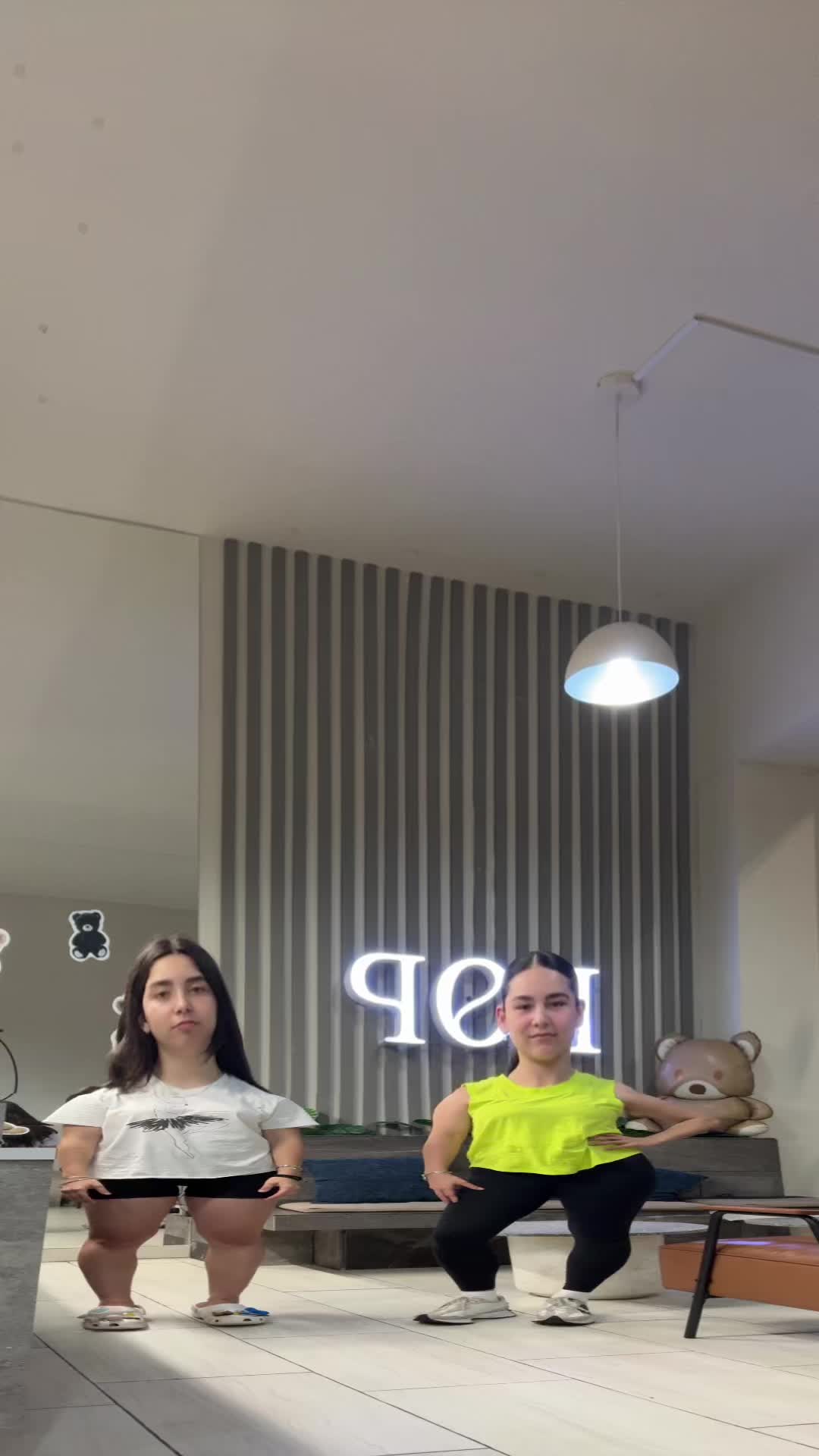 @Adamari Escamilla