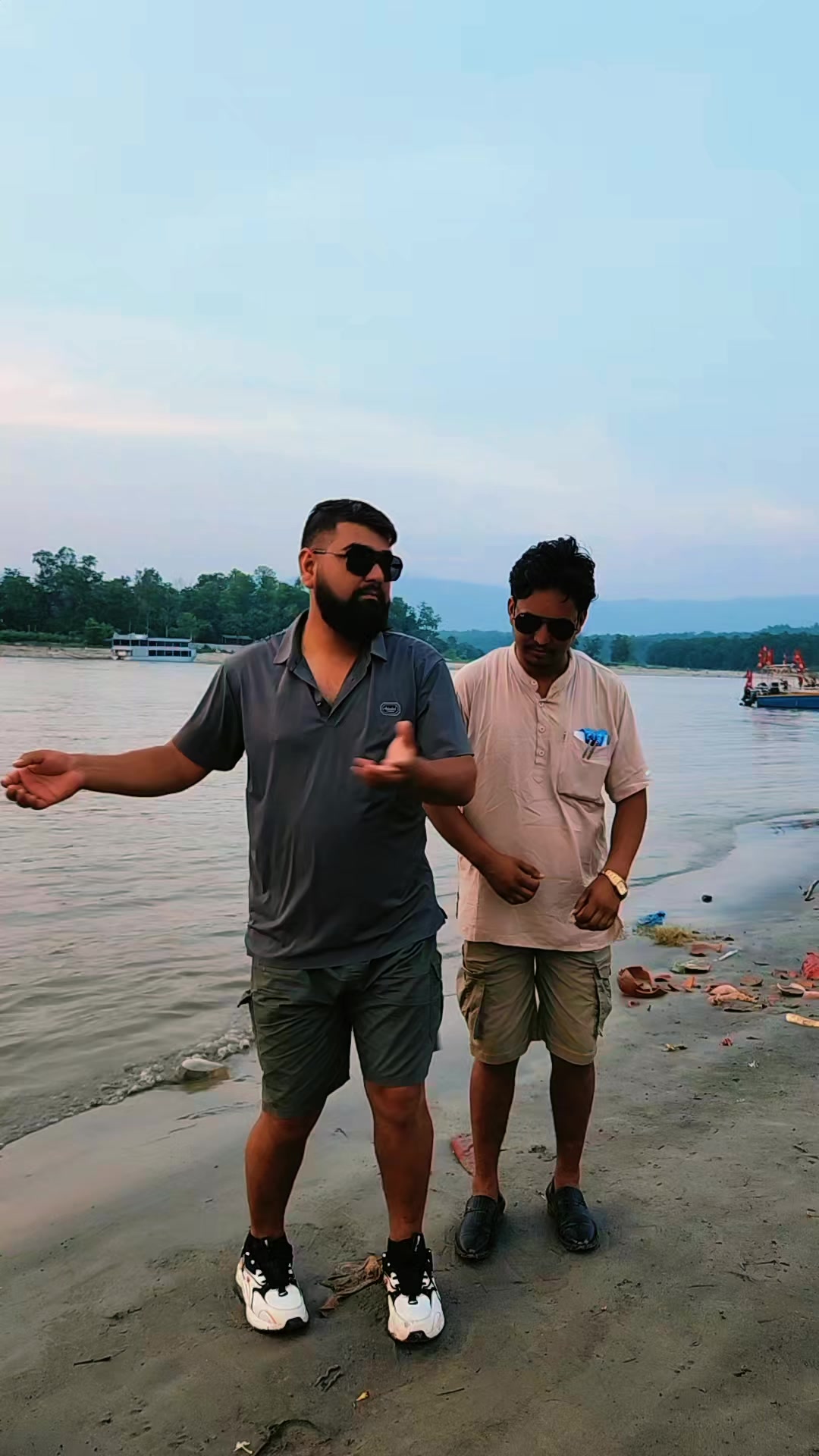 @दिनेश बिक्रम शाही