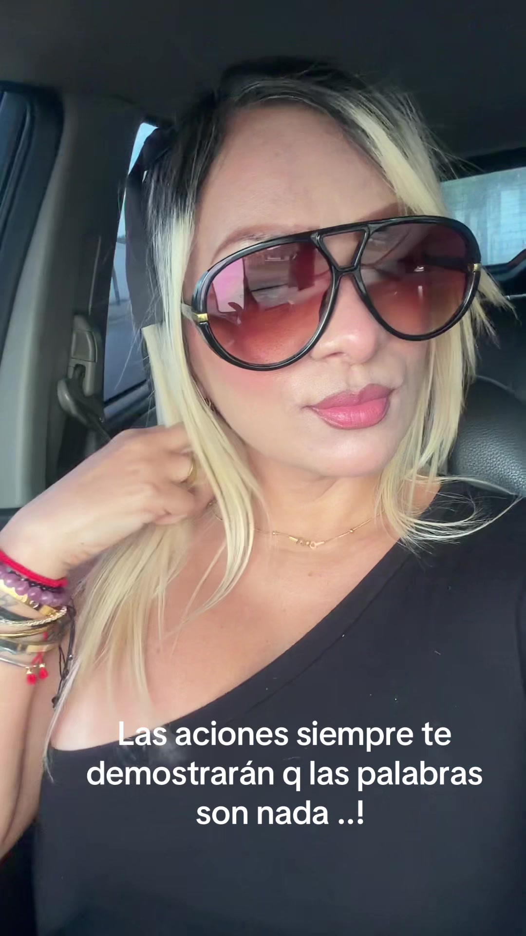 @Vecky25
