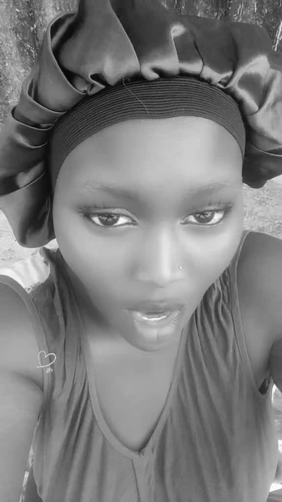 @Kikuyu babe🫦👅💗