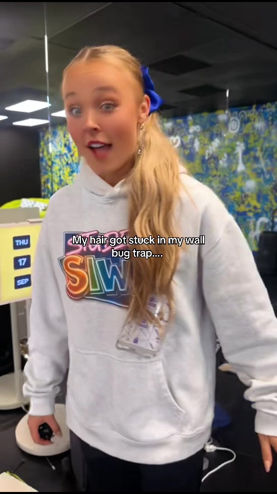 @Joelle Siwa