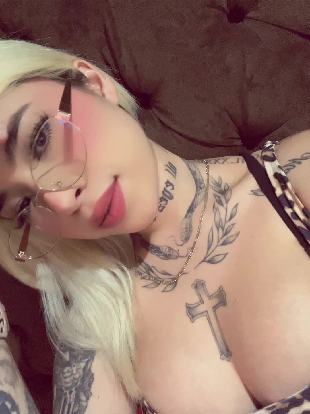 @𝒜👩🏻&zwj;🦰