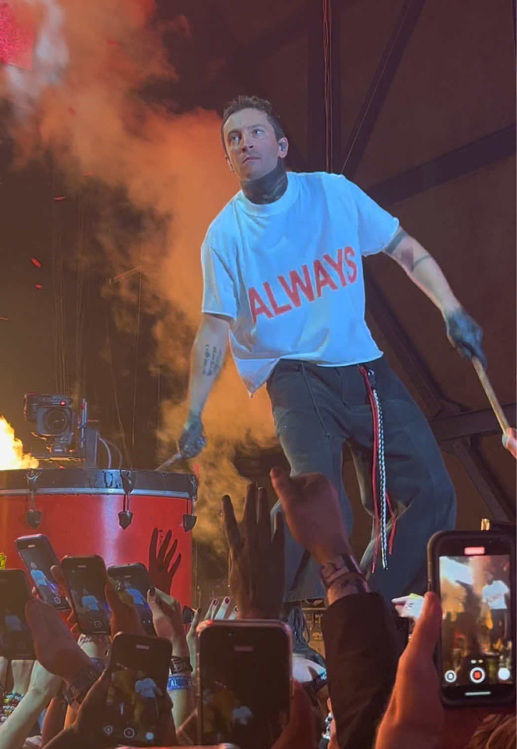 @๐๐๐๐ |-/โ๏ฝกๅ