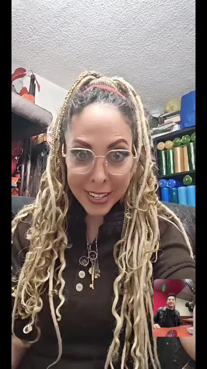 @MaryCarmen La G&uuml;era Oficial