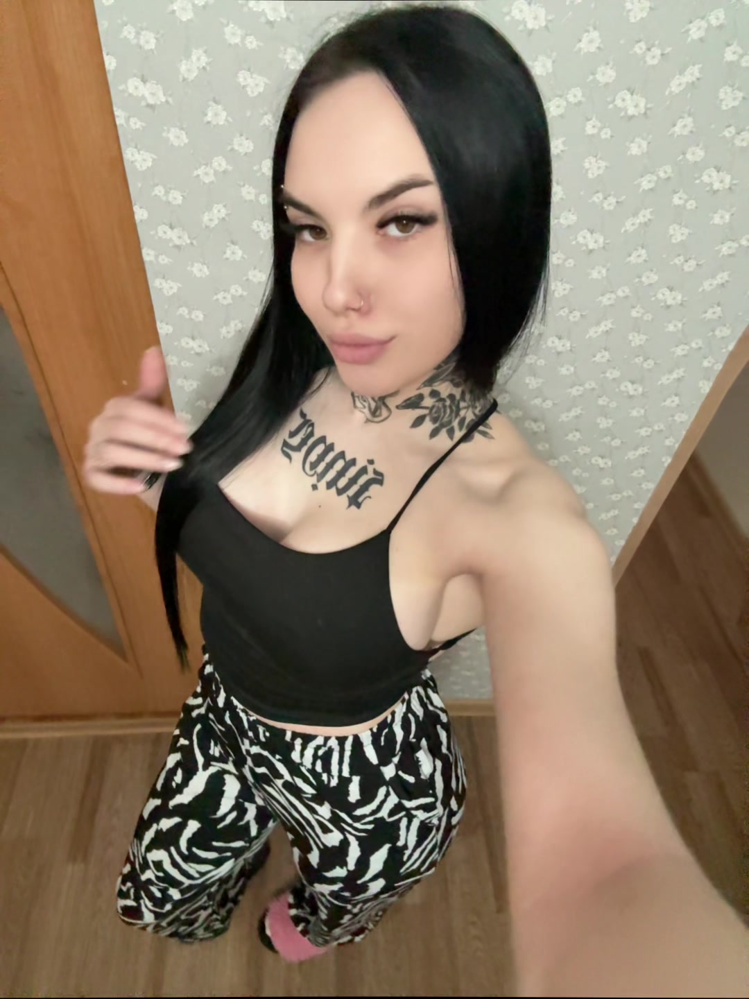 @user02722360997
