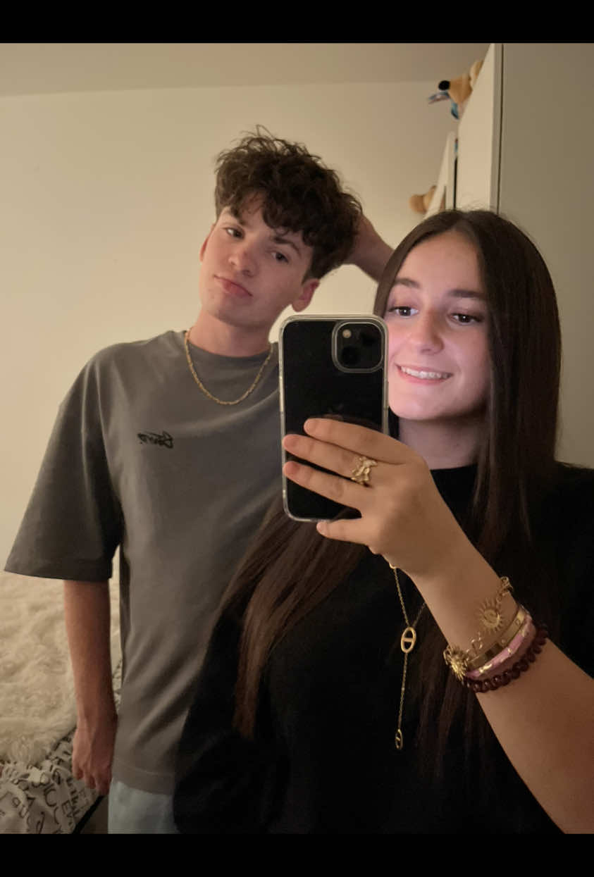 @Coʀᴀʟɪᴇ