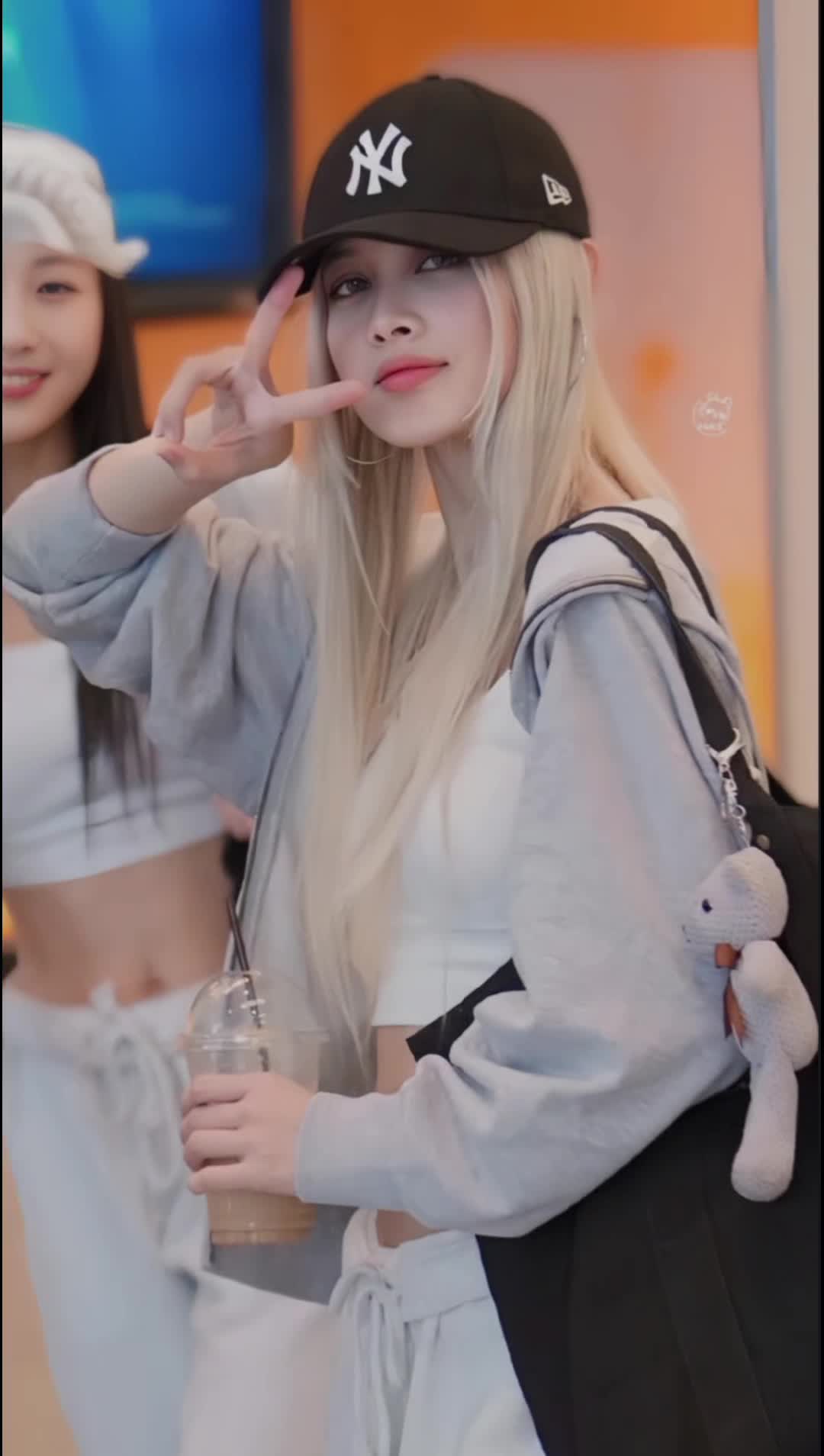 @ƒєяєℓ