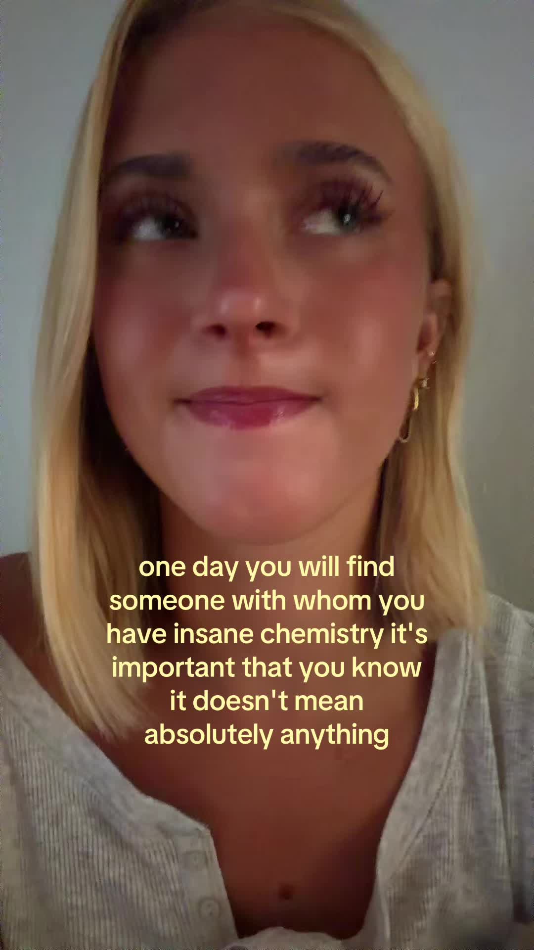 @theelliebarker