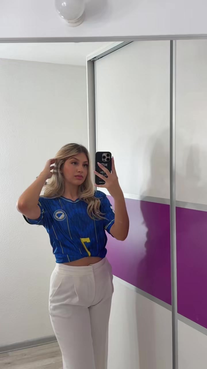 @Minela Bajrić