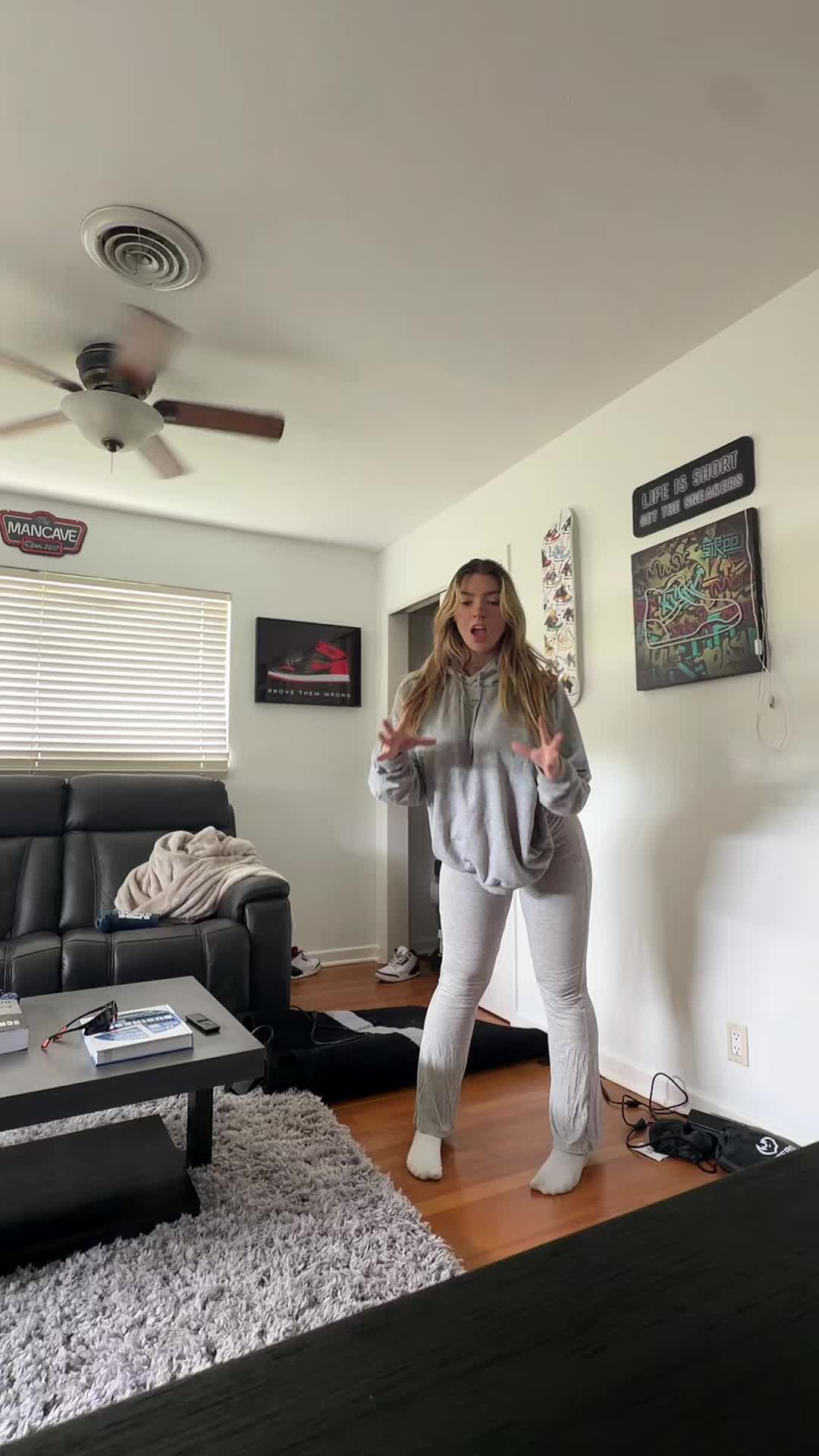 @hellcatqueenz