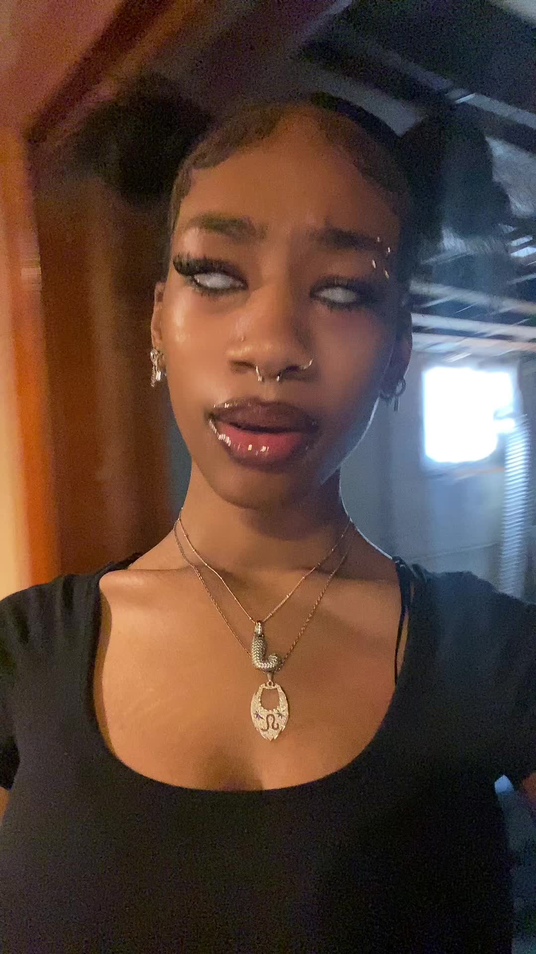 @maya.
